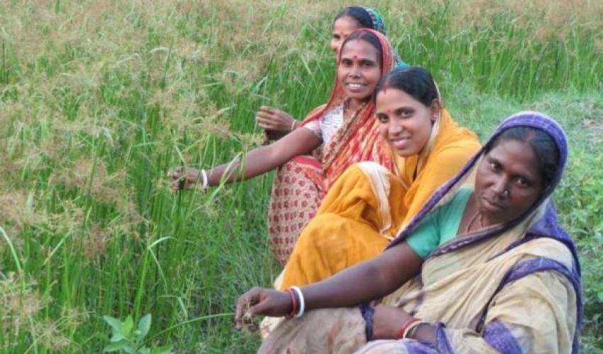 Some members of Nabadiganta Mohila Shomity