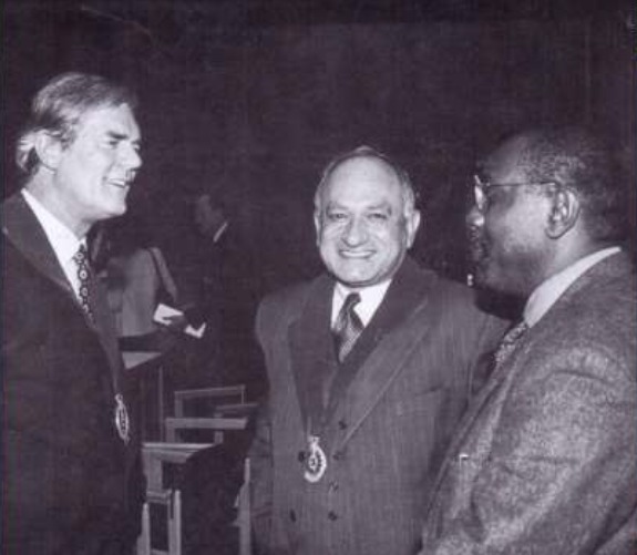 Hans Lammers (left) and IUCN WCEL Chair Emeritus Parvez Hassan (centre)